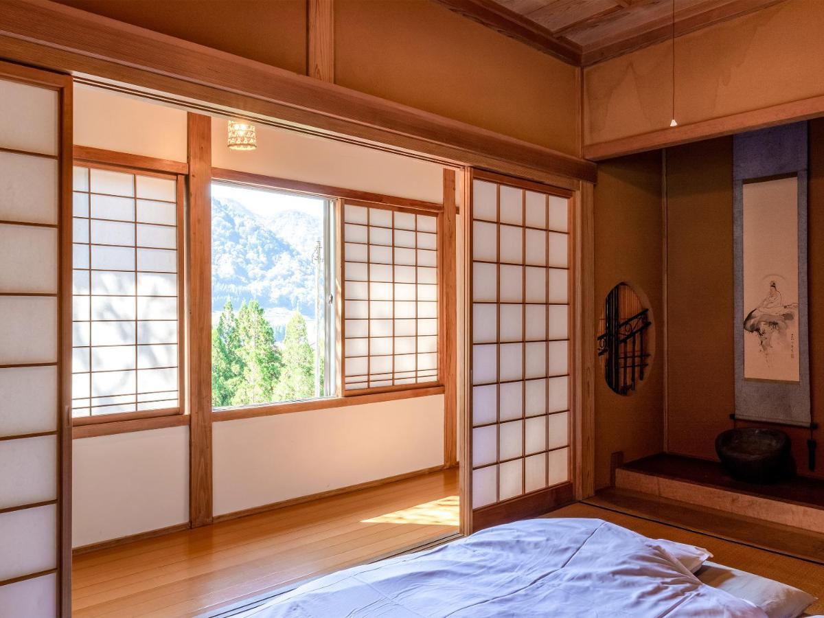 Guest House Takazuri-Kita Nanto Εξωτερικό φωτογραφία